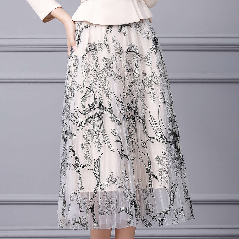 V-neck waist cinched suit jacket paired with ink printed pleated mesh skirt two-piece set for autumn