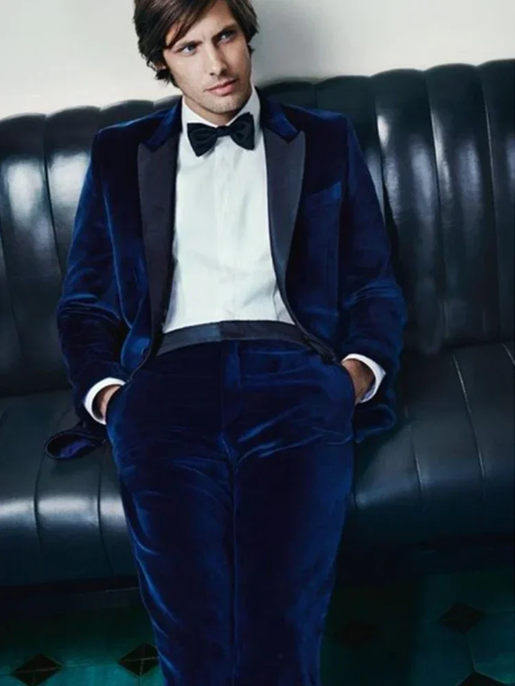 Wedding Men Suits Slim Fit Peak Lapel Tuxedo For Groom 2 Pcs Royal Blue Velvet Smoking Fashion Blazer (Jackets+Pants) 2024
