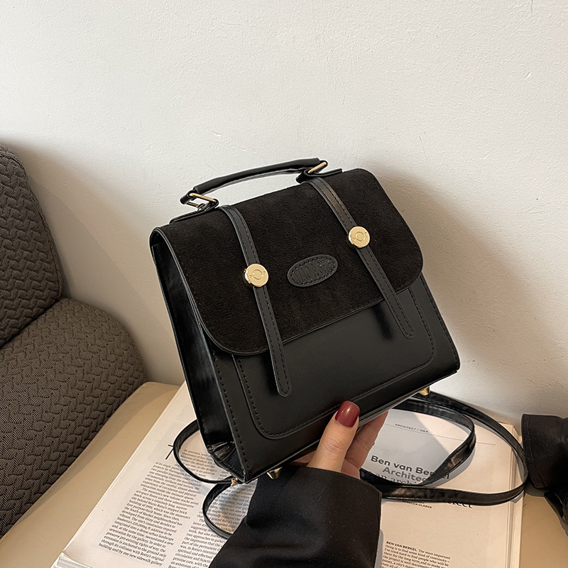 Simple shoulder women's handbag, casual travel bag, winter new item, niche design bag