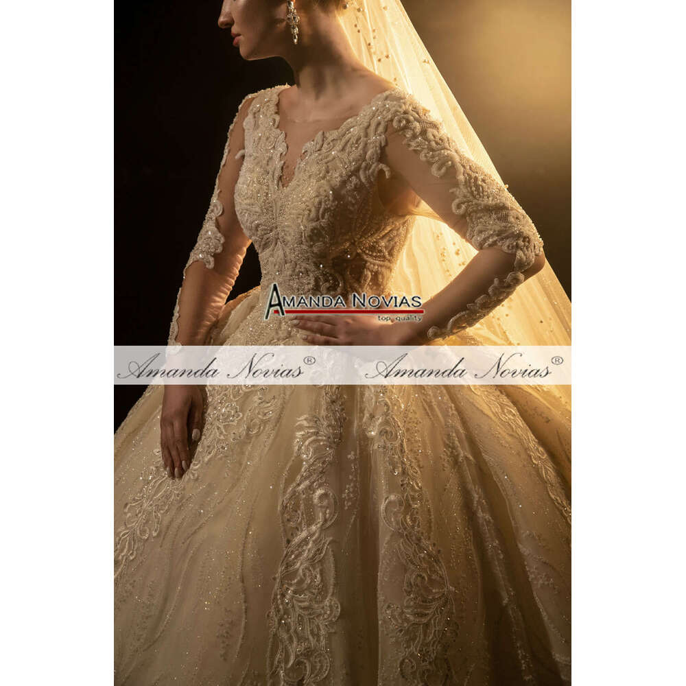 Amanda Novias Real Wedding Dress Long Sleeve Lace Appliqued