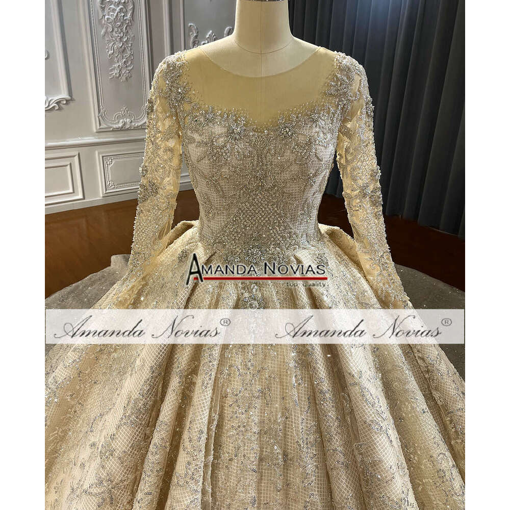 Stunning Bridal Dress Long Sleeve Lace Appliqued