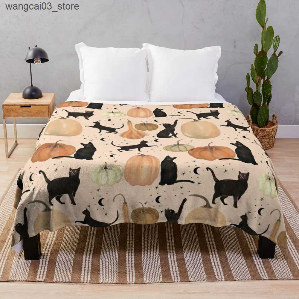 Blankets Swaddling Halloween Flannel Throw Blanket Cute Ghost Bat King Queen Full Size Lightweight Super Soft Warm for Sofa Couch Bed Decor Pumpkin L2