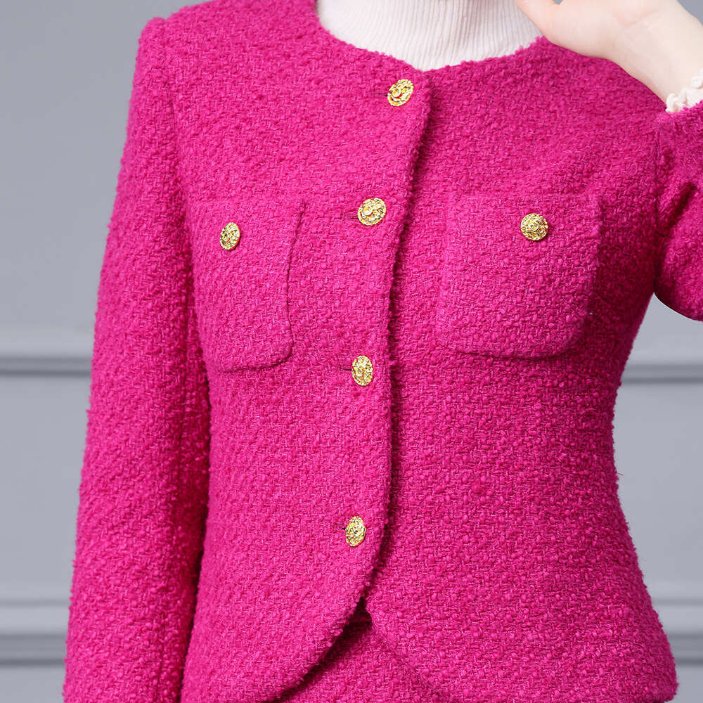 Autumn Two Piece Set Rose Red Noble Temperament Short Top with Half body Bag Hip Skirt 2024 New Style