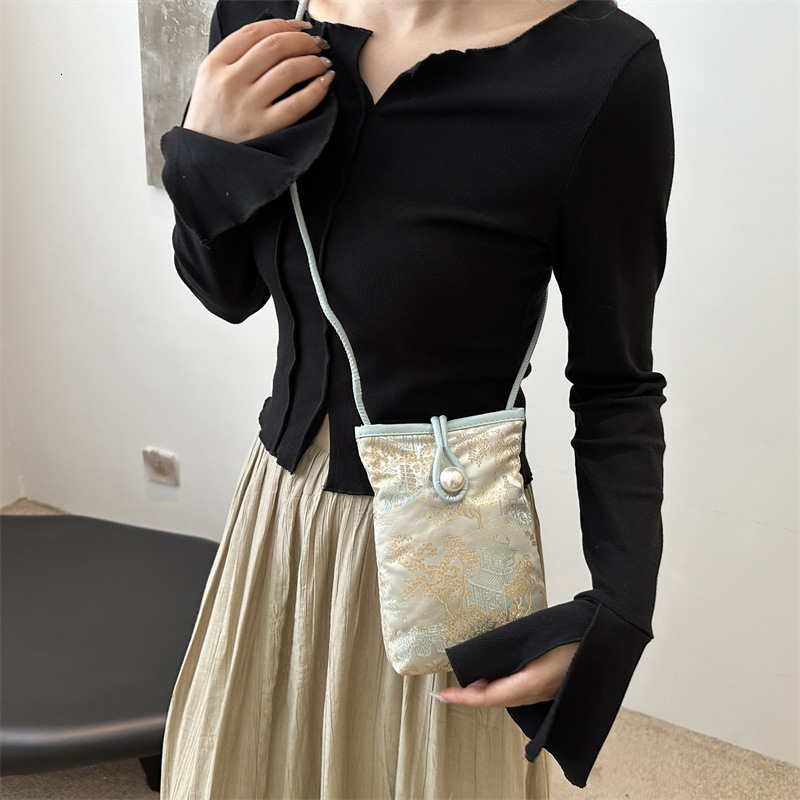 Commuter Shoulder New Korean Style Leisure Small Square Bag, Niche Fashion Crossover Mobile Phone Trendy Bag for Women