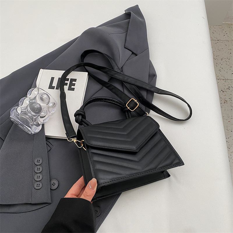 Handbag for women, new item, niche trend, shoulder casual commuting crossbody bag, fashionable small square bag