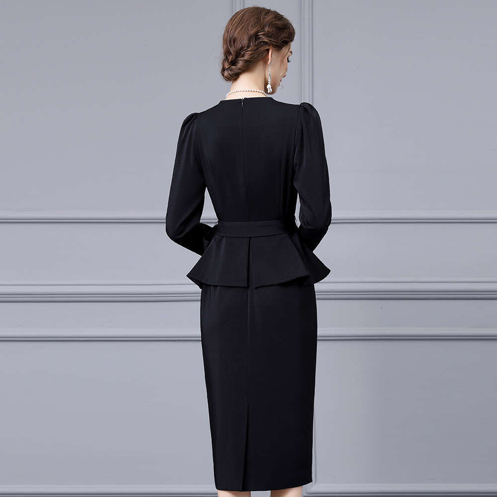 high-end luxury temperament exquisite nail diamond waist cinching lace up fake two-piece hip hugging dress 2024 autumn new item