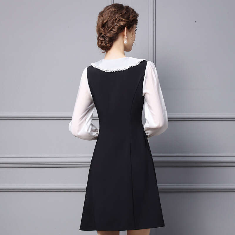Xiaoxiangfeng Dress Autumn 2024 New Product Exquisite Lace Collar Reduced Age Cover High Waist A-line Skirt