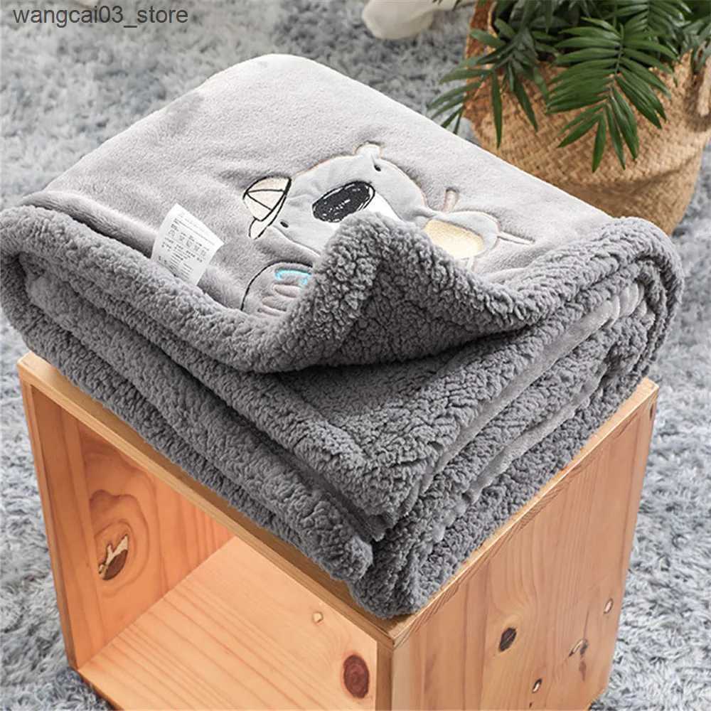 Blankets Swaddling Baby Blanket Newborn Double Thick Flannel Swaddle Wrap Breathable Warm Coral Fleece Blanket Cute Cartoon Soft Children Quilt L24091