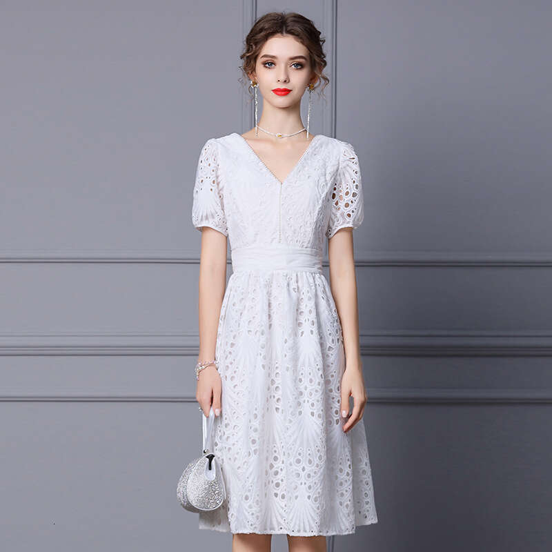 white dress 2024 new womens summer V-neck belt with cinched waist for slimming fairy lace A-line skirt