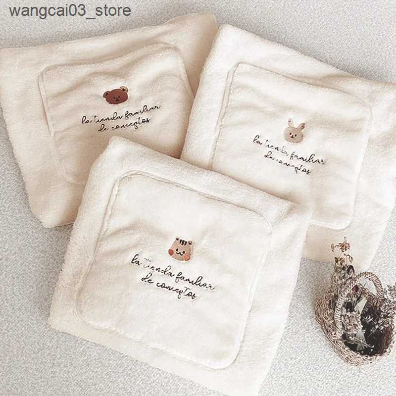 Blankets Swaddling Flannel Baby Blanket Coral Fleece Stroller Cover Cute Bear Winter Windproof Kids Blankets Infant Nap Warm Quilt Swaddle Wrap L24091