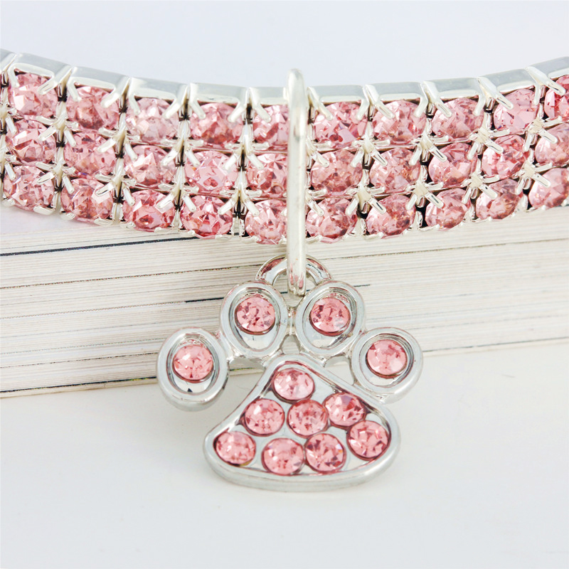 Pet Collar with Diamonds Adjustable Crystal Diamond Elastic Bone Pendant Cats Dogs Pet Collier Collar Dress Up Dog Accessories