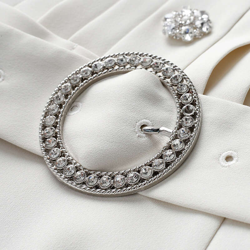 French 2024 Autumn New Product Formal Occasion Bubble Sleeves Lace Waist slimming Step Dress