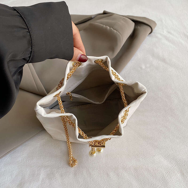 2024 New Chinese style Handheld Bucket with High Quality, Exquisite, Small and Versatile Chain Bag, Single Shoulder Crossbody Bag