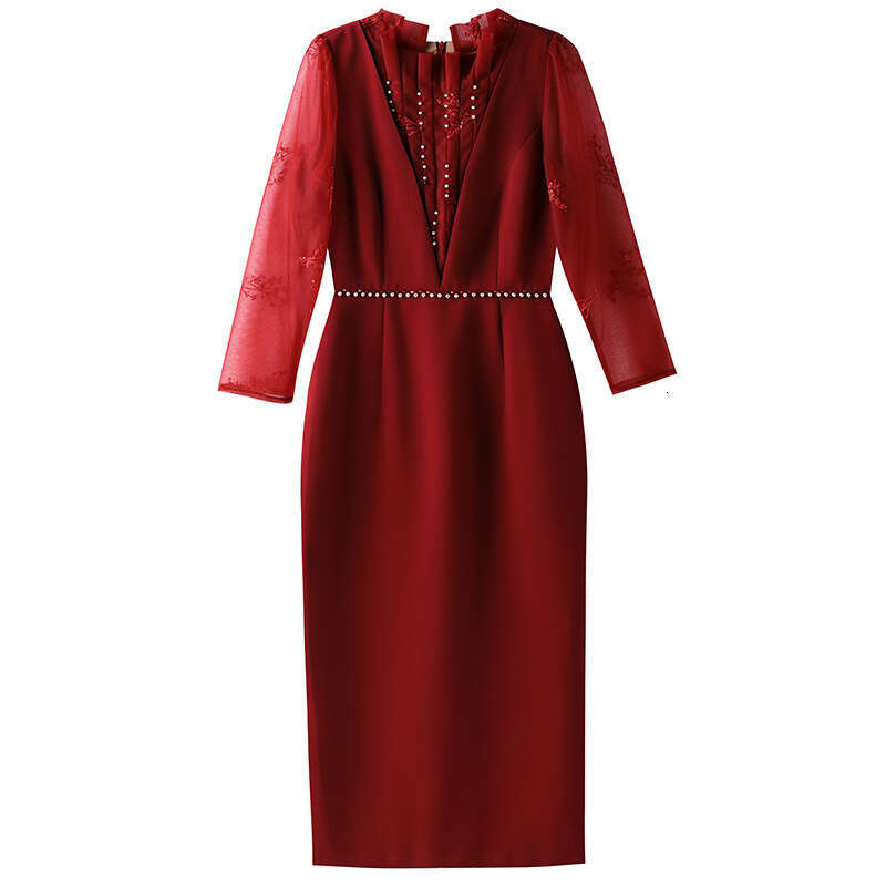 Black Dress 2024 Autumn New French Style Lace Nail Bead Slimming Hip Wrapping Skirt