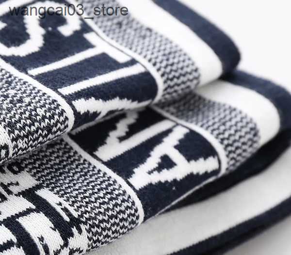 Blankets Swaddling New Autumn Winter Fashion Brand Kids Letter Style Baby Clothes Wool Swaddle Newborn Boy Girl Babies Thick Quilt Blankets L240910