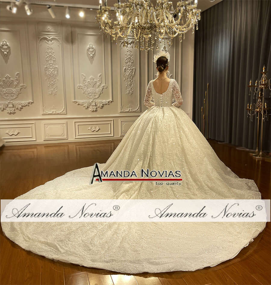 Off White Bridal Wedding Dress Long Sleeve Lace Appliqued