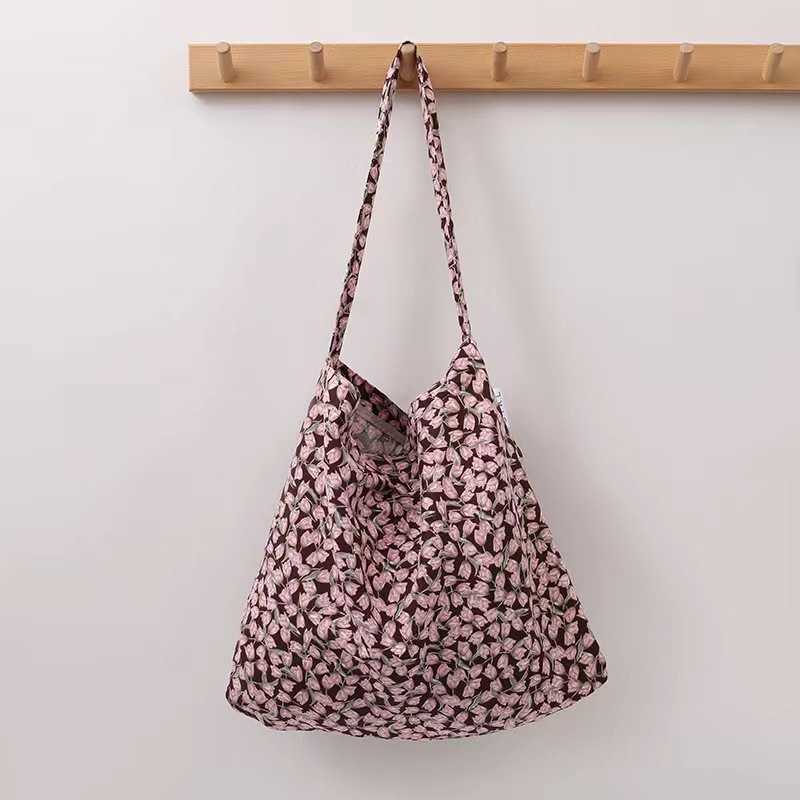 CMM New Fresh Floral Canvas Bag From Dongdaemun South Korea Versatile Underarm Bag for Women the Street Unit Price Bag Large Capacity Womens Bag