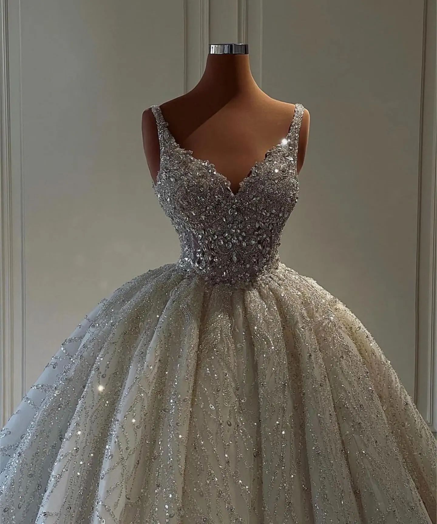 Crystal beaded ball gown Wedding Dress princess straps wedding dresses ruched sweep train Dubai r custom made Bridal gowns