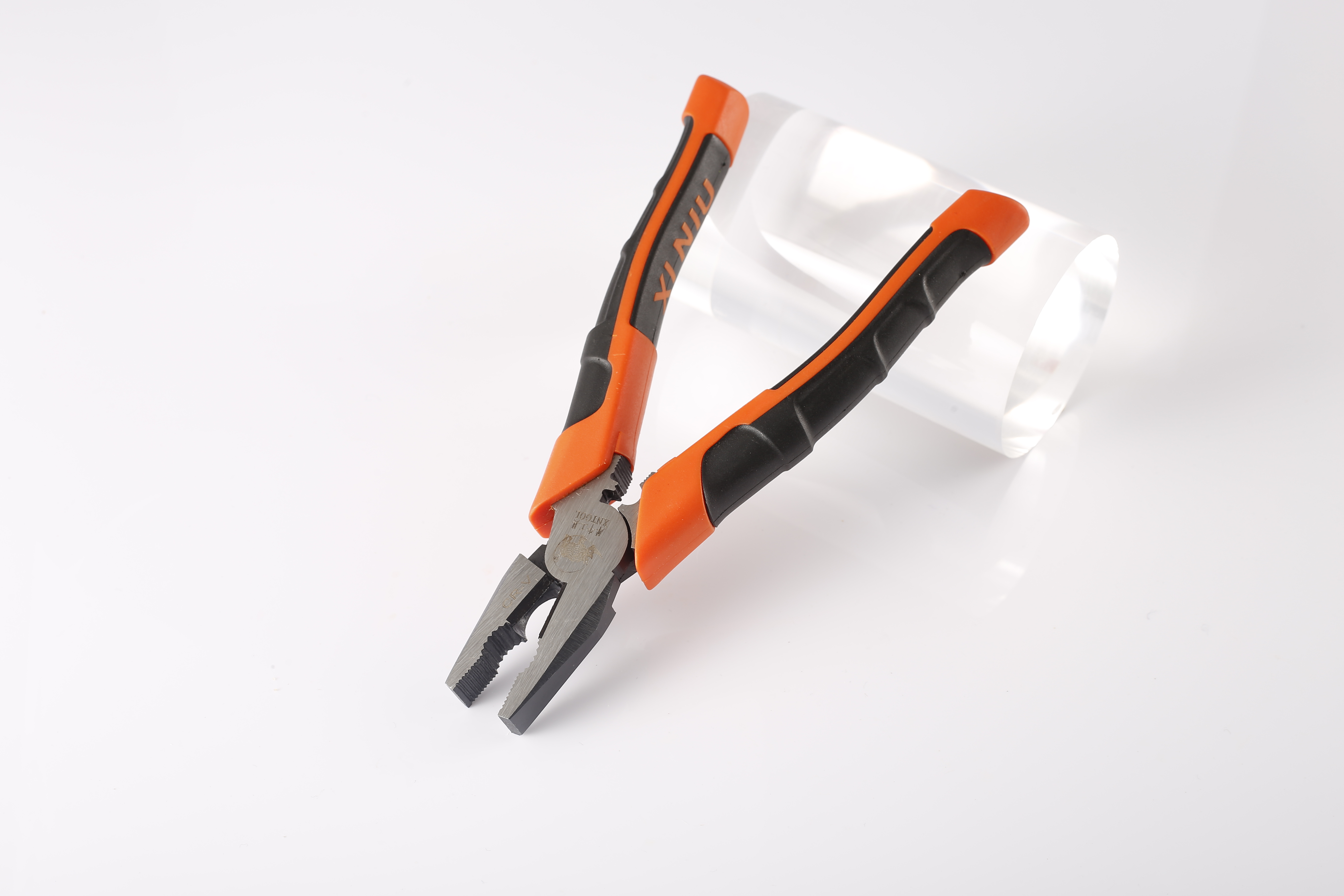 Bamboo handle Japanese eccentric labor-saving pliers