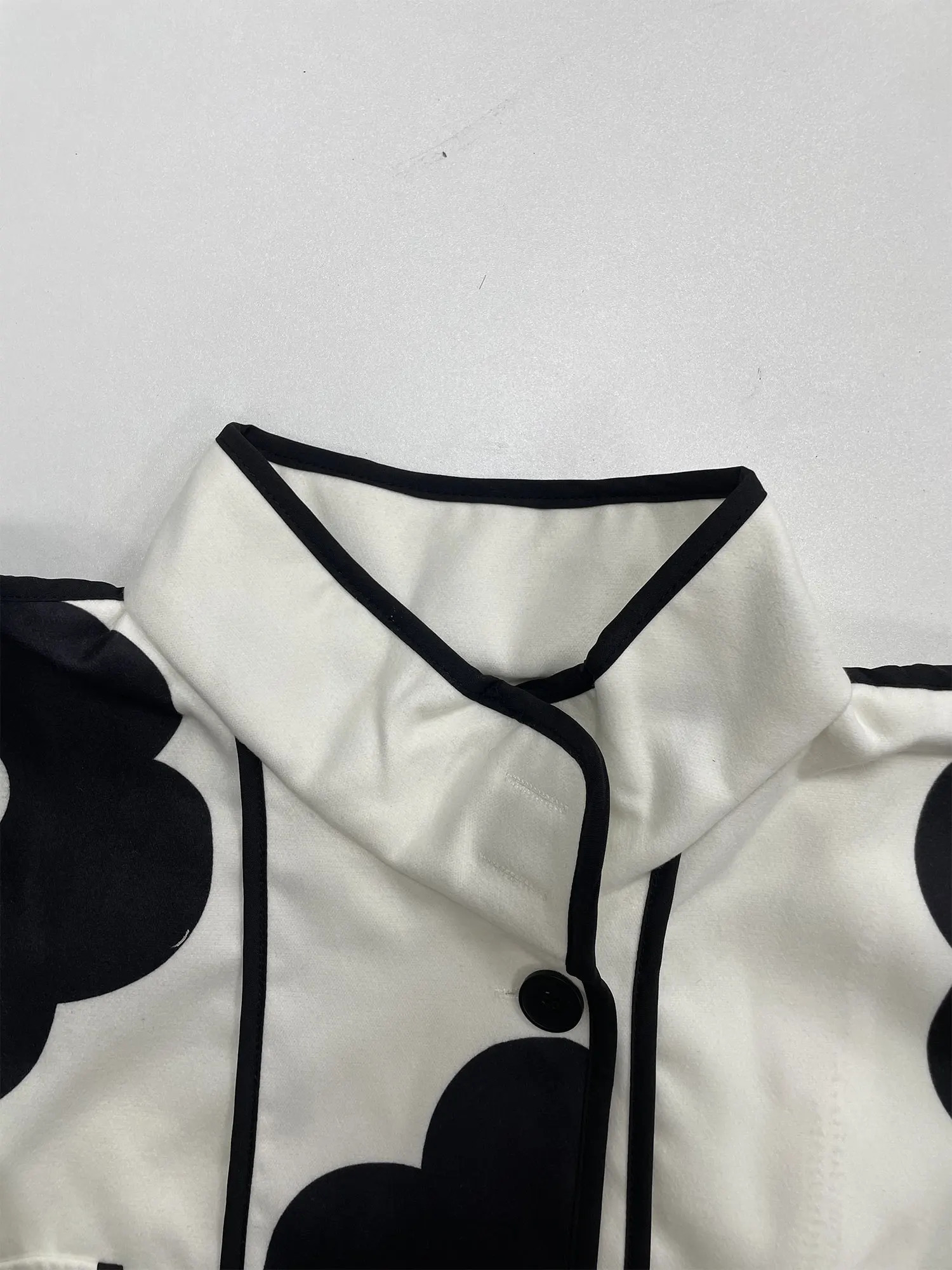 Long sleeved loose contrasting printed split collar jacket outerwear 241007