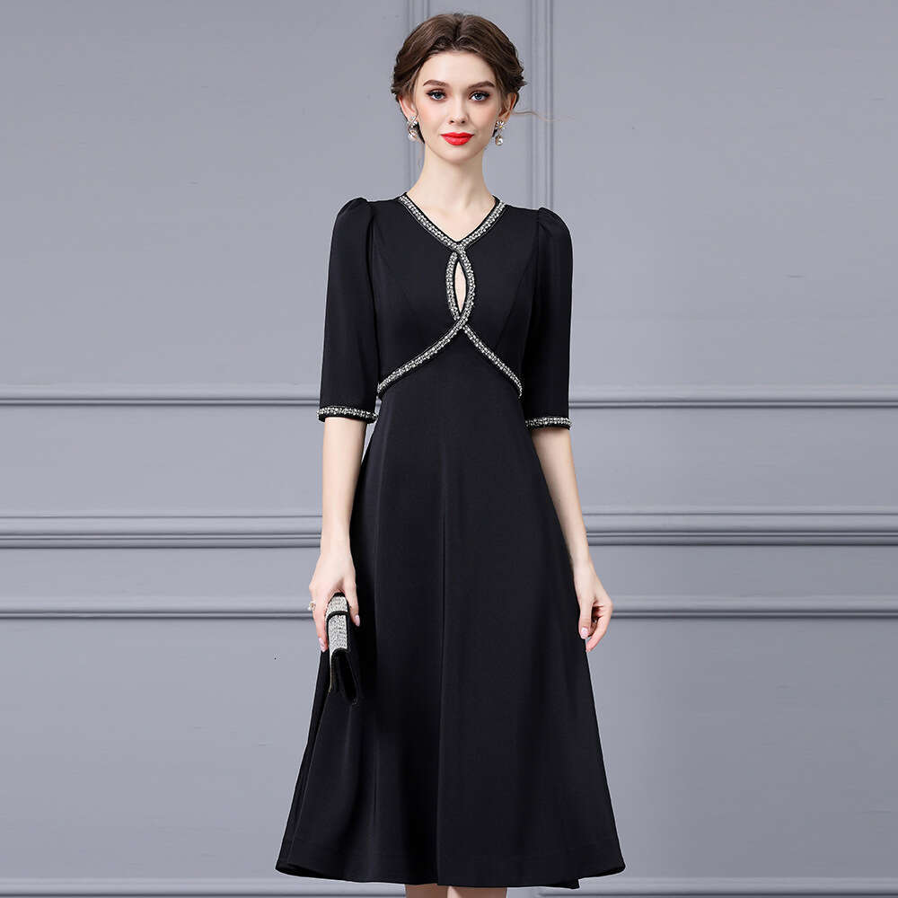 French small black handmade nail bead V-neck high waist light mature style A-line dress 2024 autumn new collection