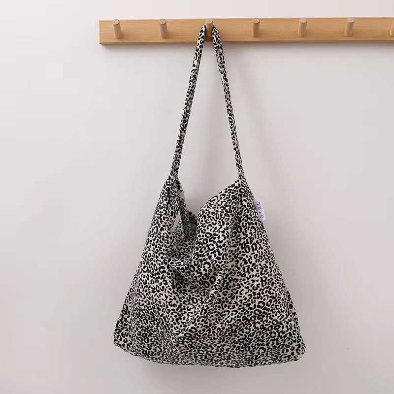 CMM New Fresh Floral Canvas Bag From Dongdaemun South Korea Versatile Underarm Bag for Women the Street Unit Price Bag Large Capacity Womens Bag