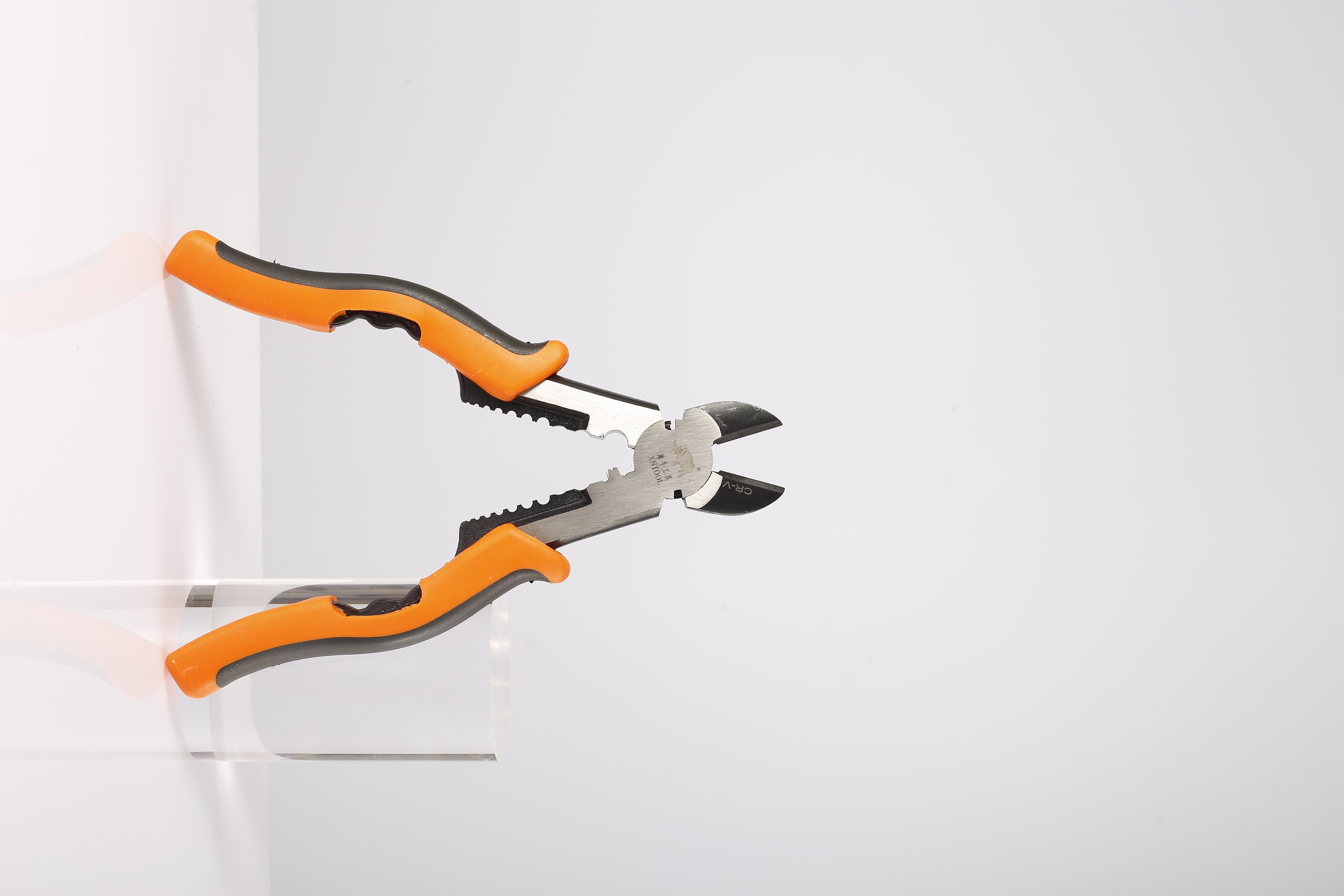 Multi functional 8-inch wire pliers with slanted mouth