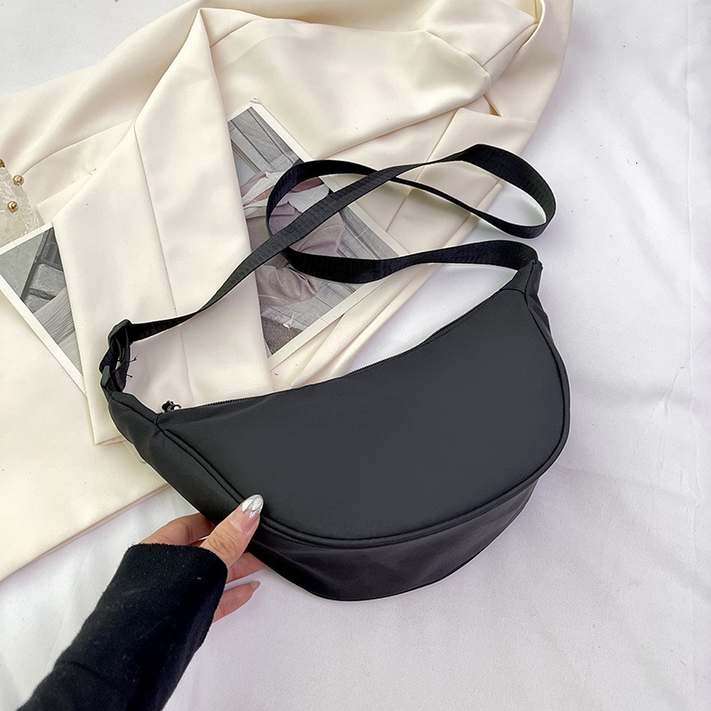 Simple and fashionable dumpling dumplings for women new style simple casual crossbody trendy large capacity tote bag