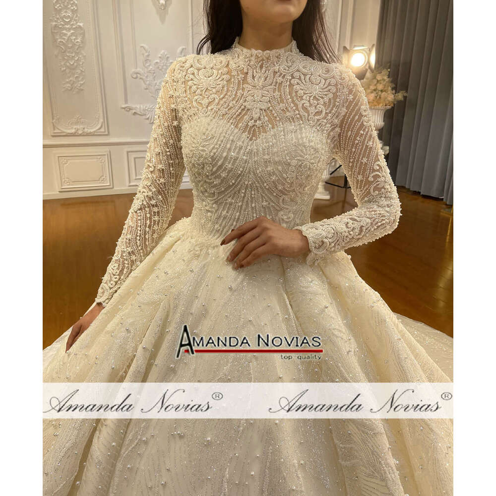 Full Cover Lace Muslim Brides Wedding Dress