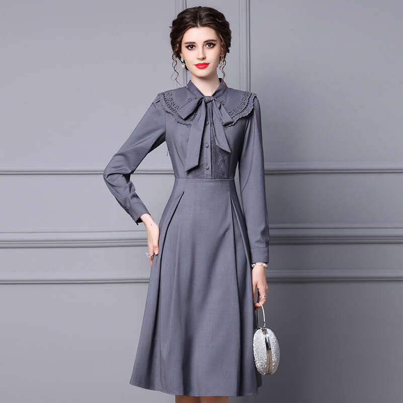 long sleeved dress with French temperament slim fit and fashionable 2024 new autumn mid length A-line skirt