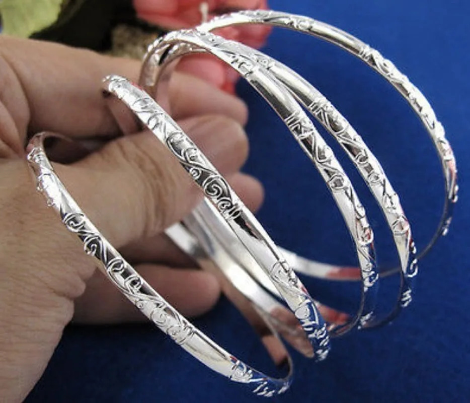 In 5 pieces/set of flower patterned circular bracelets silver plated bracelets selling jewelry wholesale in Europe and America 241007