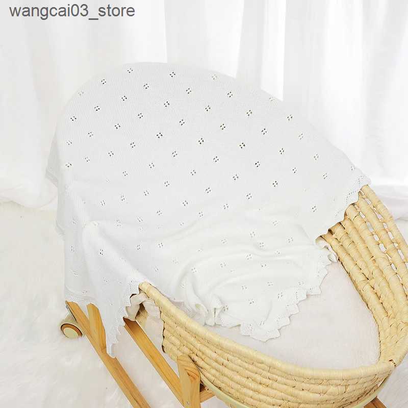 Blankets Swaddling Baby Blankets Cotton Knit Newborn Boys Girl Bed Quilt 90*70CM Hollow Out Plaid Infant Stroller Swaddle Soft Fashion Ruffles Wrap L2