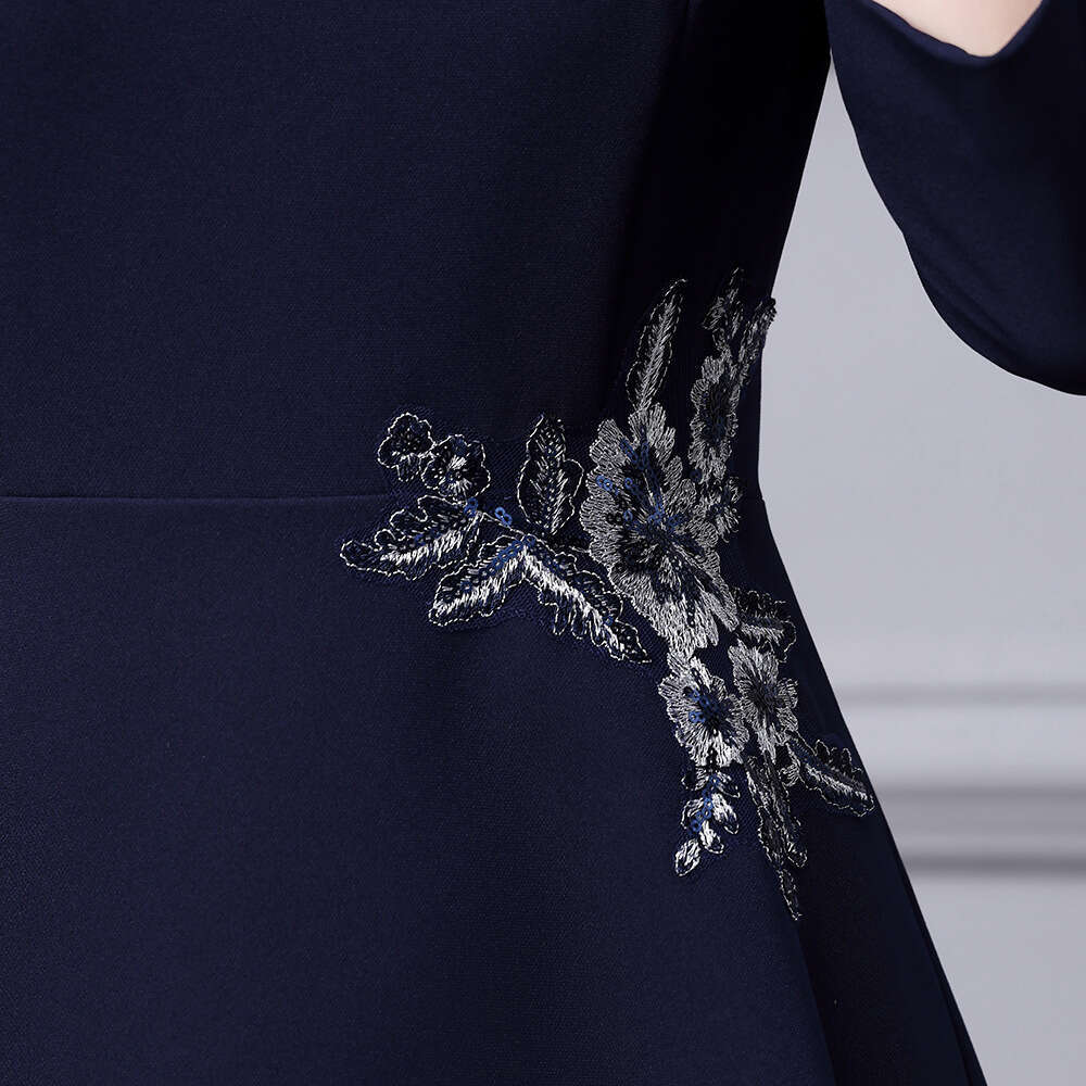 Heavy Industry Embroidered Waist Wide Swing Dress for Commuting Light and Mature Skinny A-line Skirt 2024 Autumn New Style