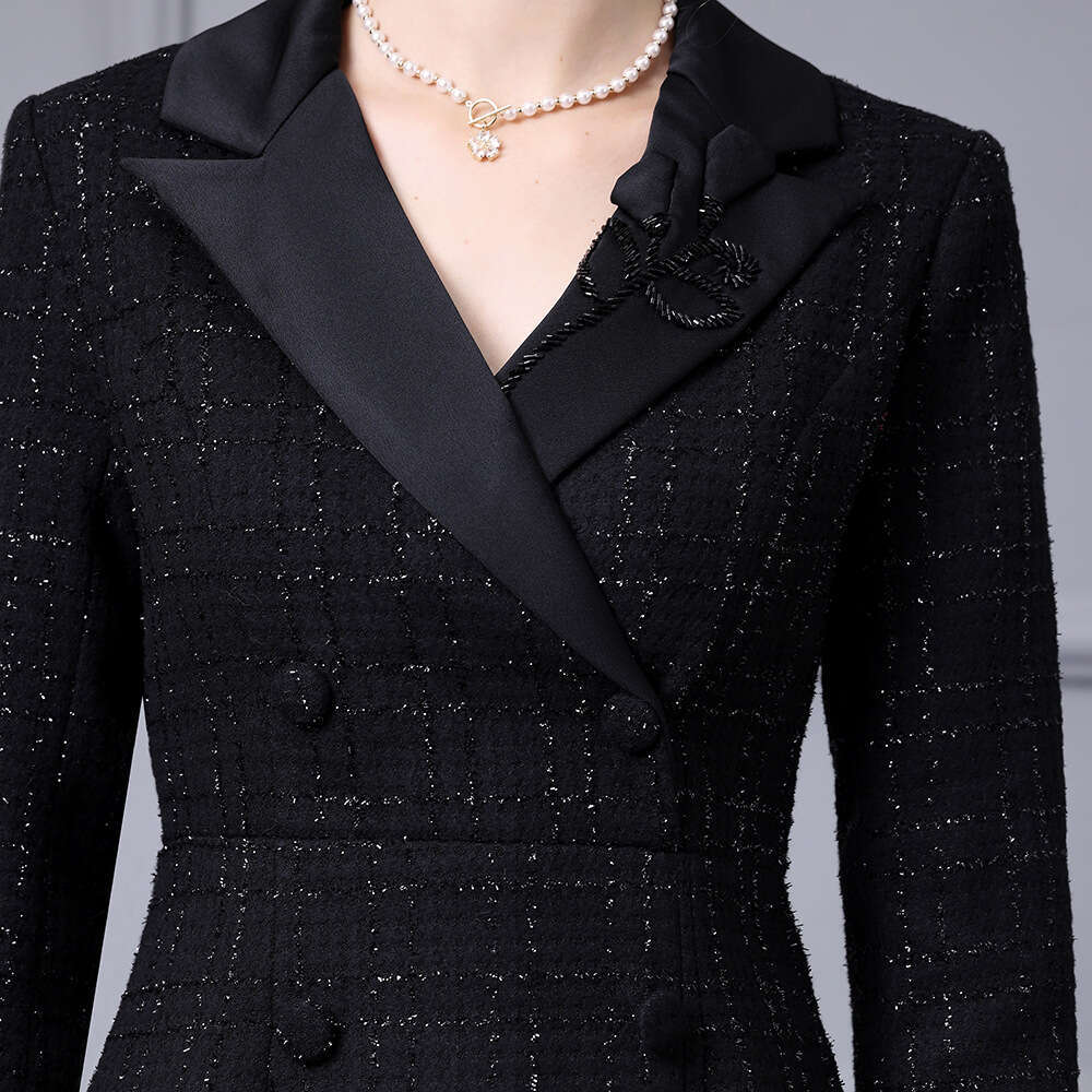 Smart high-end socialite temperament floral suit collar thick tweed to show off weight autumn hip hugging dress 2024 new style