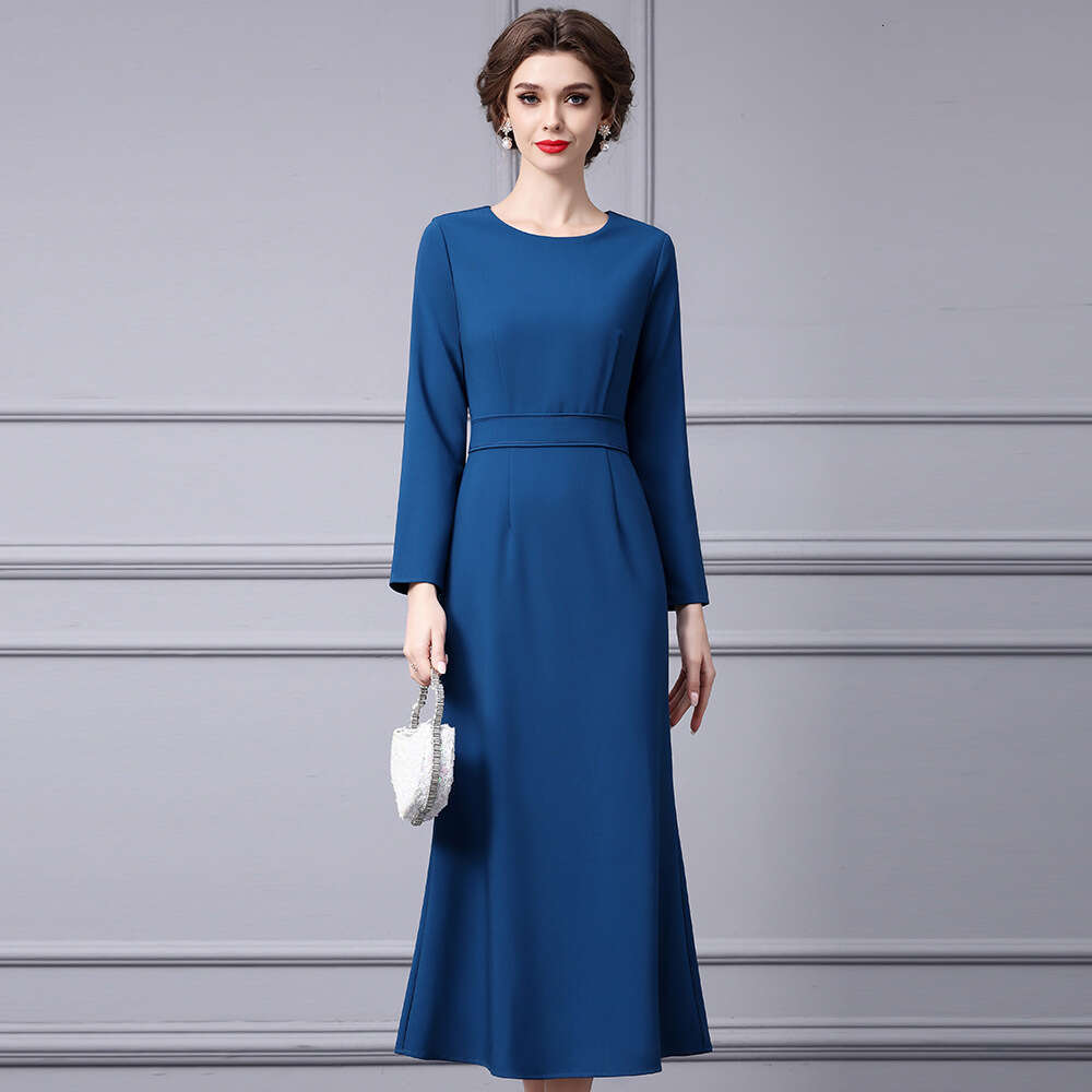 high-end brand middle-aged womens clothing with sense of luxury minimalist temperament and a base dress. Mid to long length 2024 autumn new style