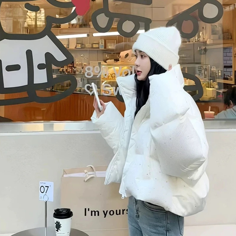 Womens stand up collar inflatable jacket thick loose jacket Rhinestone trend high-end jacket winter 241009