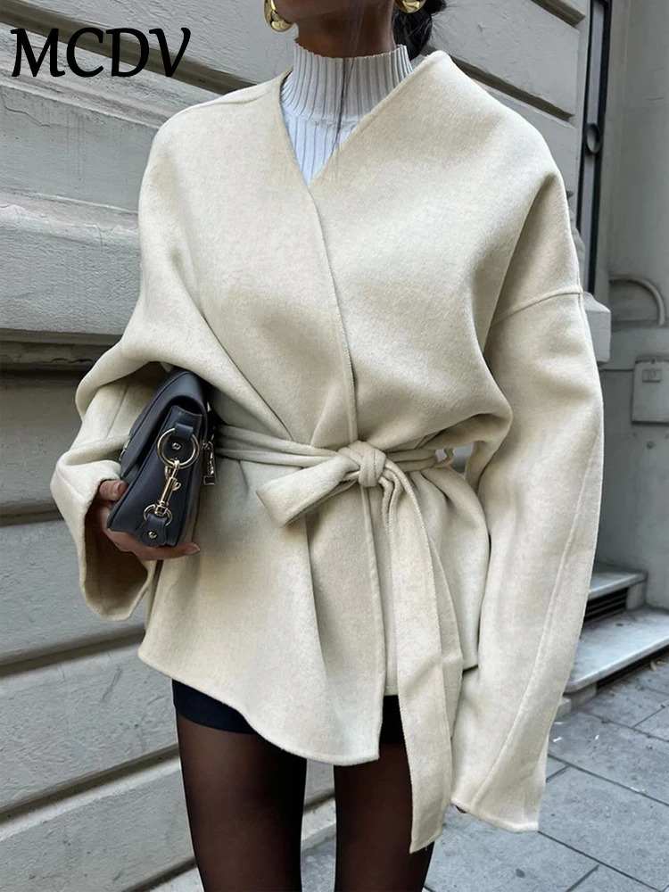 MCDV wool jacket with belt for autumn and winter loose long sleeved warm V-neck womens casual solid office street clothing 241007