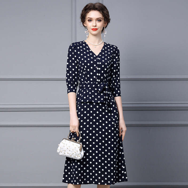 polka dot dress autumn women 2024 new temperament goddess style tall bubble sleeve waist cinching skirt
