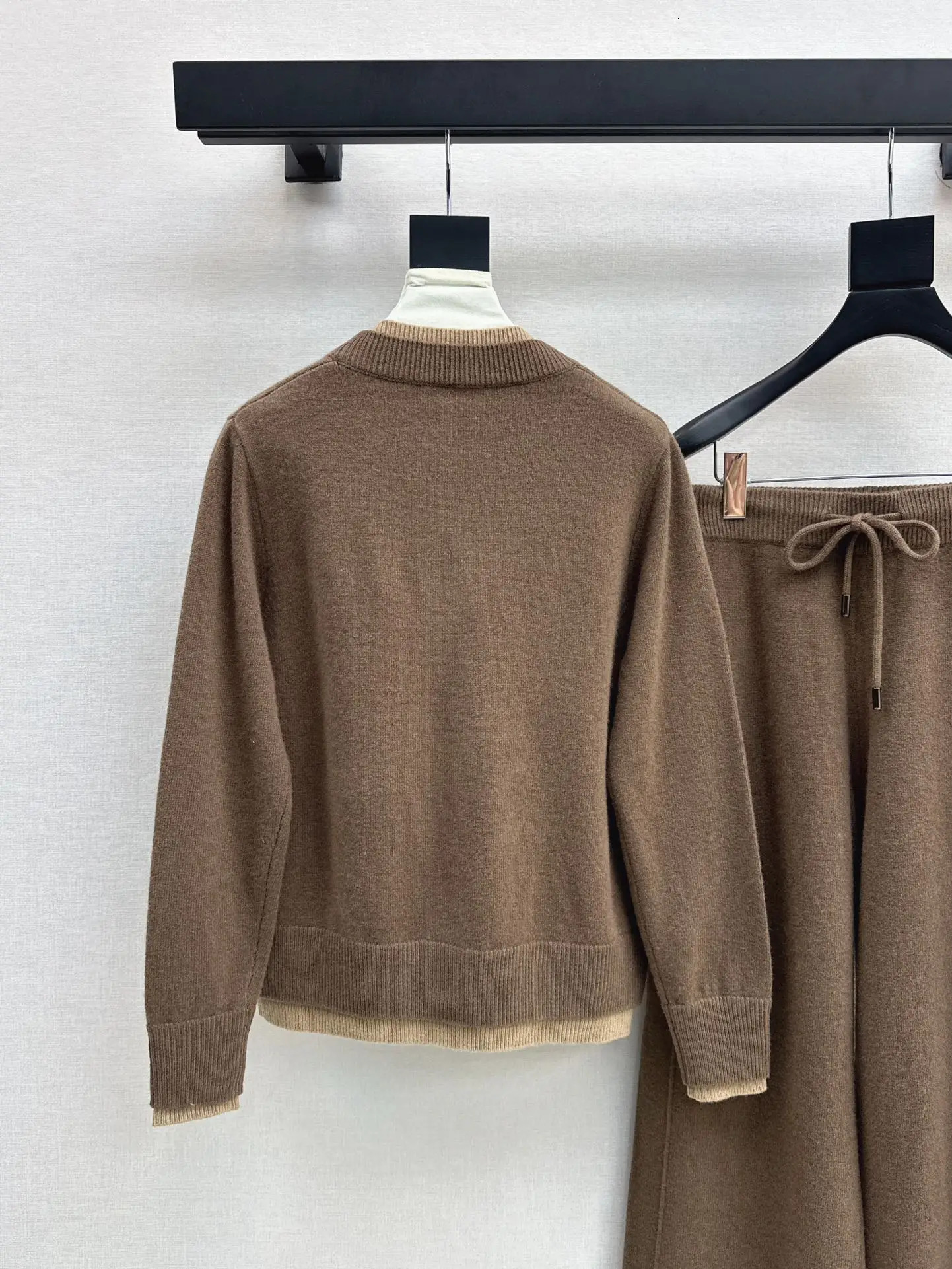 Autumn/Winter Womens Lazy Style Wool Set consisting of two V-neck knitted cardigans and straight leg pants 241010