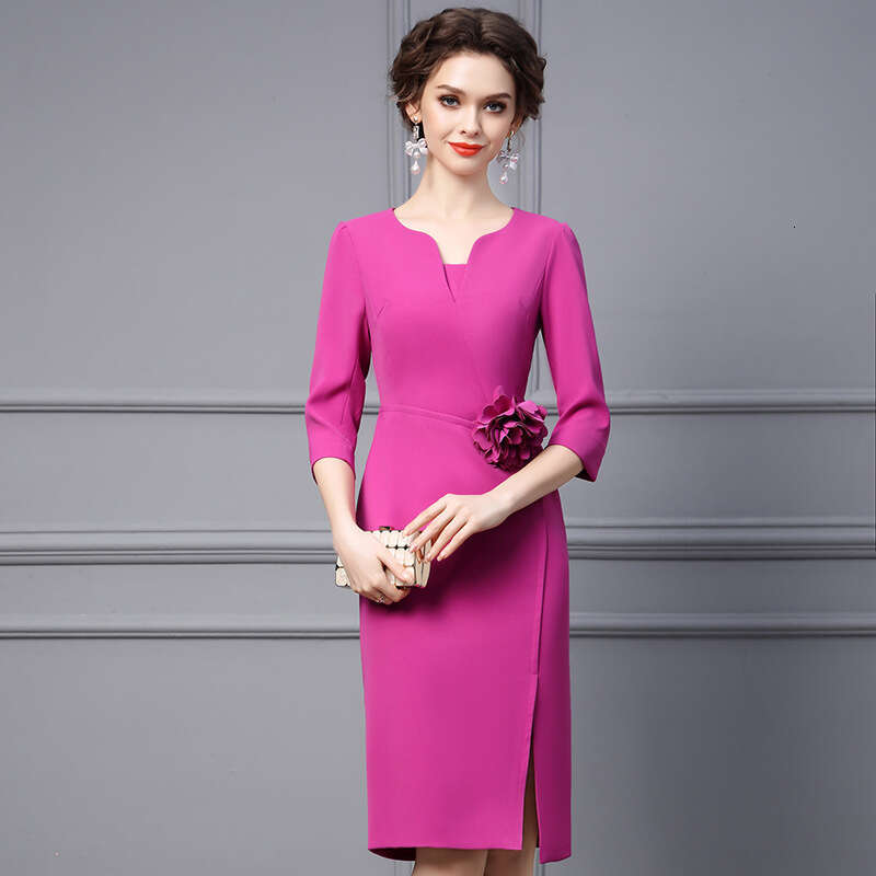 French Dress 2024 Autumn New Collection Exquisite Flower Concealing Belly Reducing Age Shrinking Waist Showing Thinning and Embracing Hip Skirt