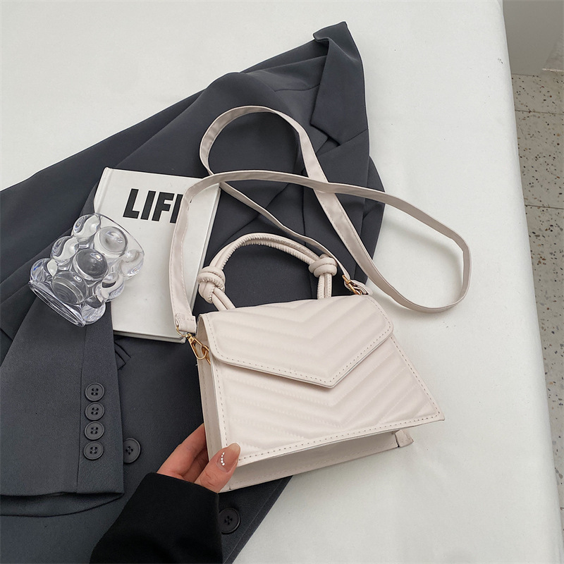 Handbag for women, new item, niche trend, shoulder casual commuting crossbody bag, fashionable small square bag
