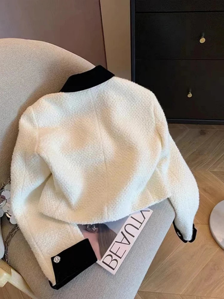 Spring Autumn Beading Tweed Cardigan Coat Jacket Office Lady Singlebreasted Elegant Outerwear For Women Loose Overcoat 241011