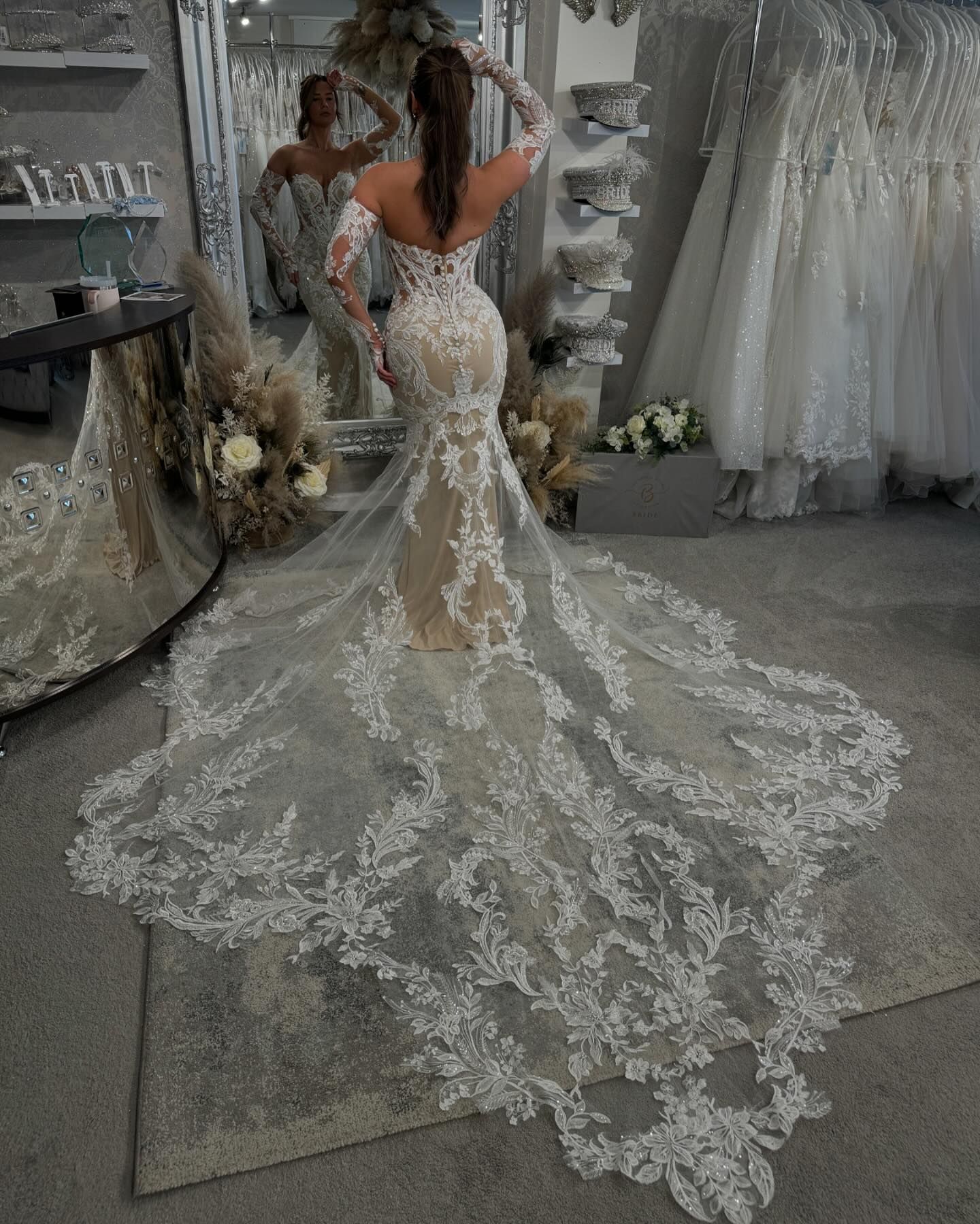 Real picture lace mermaid dresses sweetheart long sleeves wedding dress champagne ing appliqued backless bridal gowns