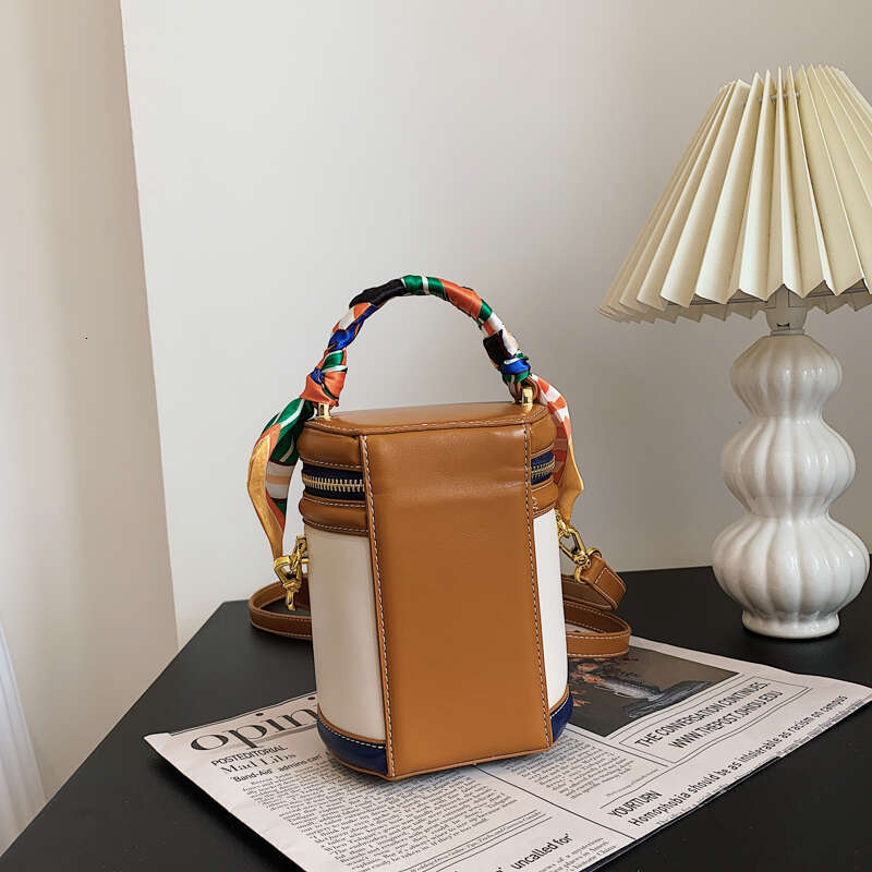Women's Bucket bag new 2024 fashion cross-body niche cyder one-shoulder portable