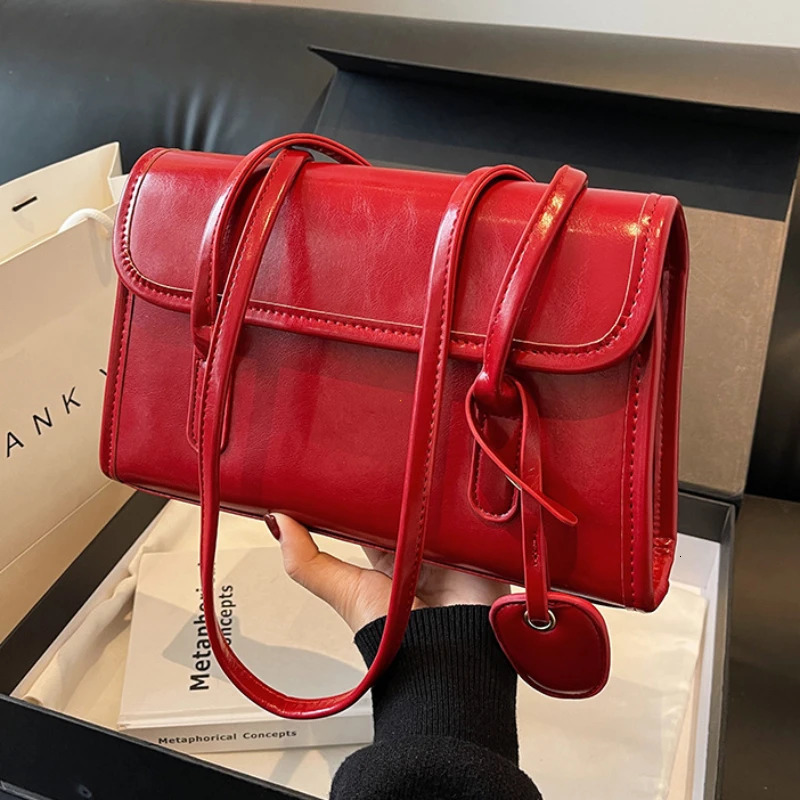 Large Capacity Underarm Bag for Women High Sense Womens Versatile Autumn/Winter Fashion Trendy Portable Shoulder Bag 241007