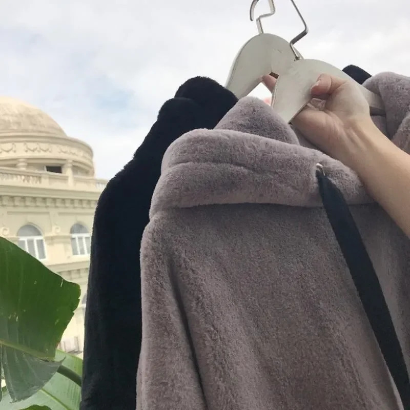 Winter Fluffy Hoodies Casual Fleece Warm Oversized Sweatshirt Women Faux Fur Christmas Pullovers Winter Coat Lazy Warm Jackets 241011