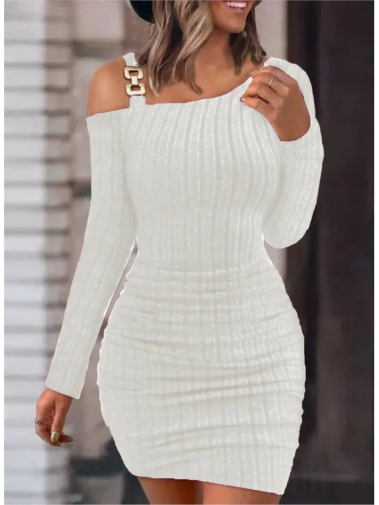 Sexy Chain Off Shoulder Mini Dress Women Autumn Fashion Bodycon Long Sleeve Dresses For Women Winter Skinny Knitted Vestidaos 241010