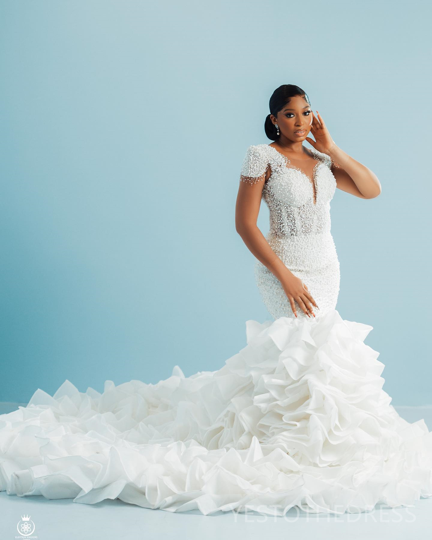 2024 Luxurious Plus Size Wedding Dress Bridal Gowns For Bride Sheer Neck Illusion Mermaid Long Sleeves Beaded Pearls Ruffles Pleated Wedding Gowns for