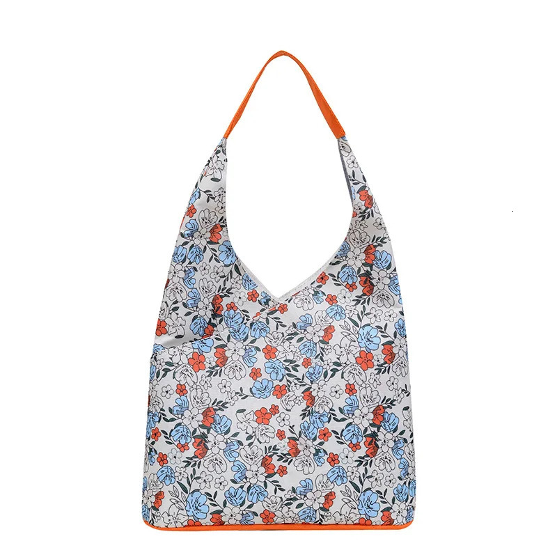 Japanese Hong Kong style floral shoulder high-value retro handbag Korean floral canvas bag 241008