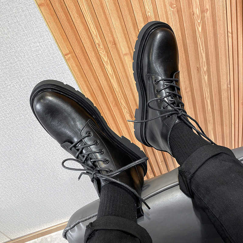 Martin Boot Breathable Ankle Boots Mens Mid Top Korean Style Trendy Leather Boots Mens British Versatile Casual High Top Leather Shoes Fashion Boots 2